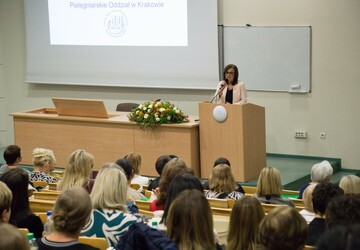 Zdrowie pielęgniarek i położnych - holistyczne podejście do zdrowia psychicznego